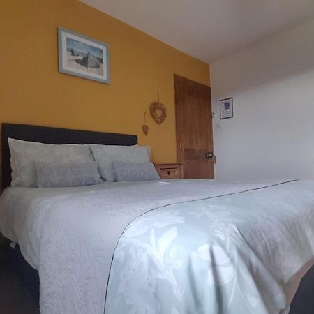 Lycia Rooms + Inverness Esterno foto